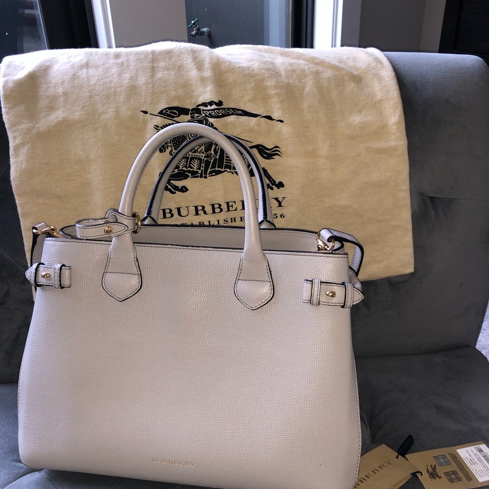Burberry Medium Banner Leather Tote
